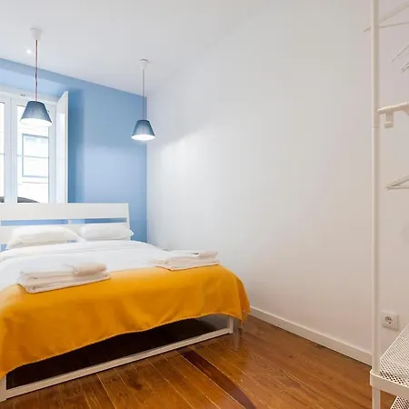 아파트 Yellow Blue Red Bairro Alto 리스본
